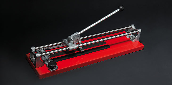 Item No. <b>163</b><br /><em>Tile thickness up to: 18mm, Cutting lenght: 470mm, Ø Carbide cutting wheel: 22 x 6mm</em>