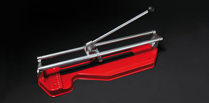 Item No. <b>166</b><br /><em>Tile thickness up to: 15mm, Cutting lenght: 400mm, Ø Carbide cutting wheel: 15 x 6mm</em>