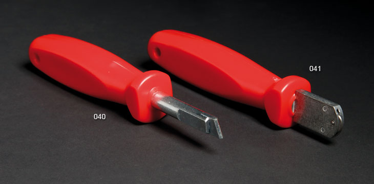 Tile cutter