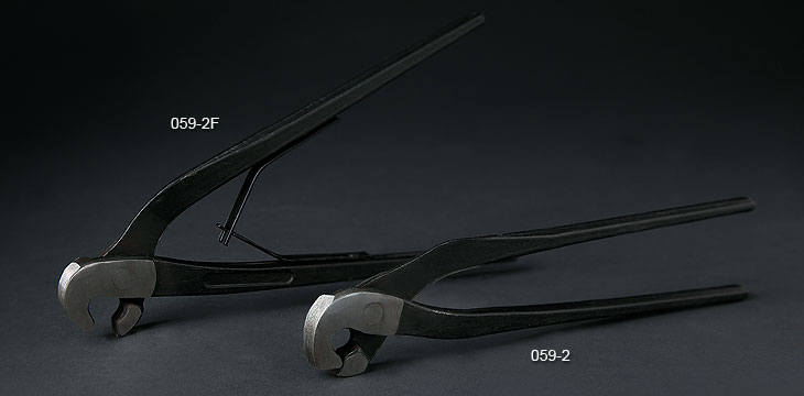 Tile hole puncher